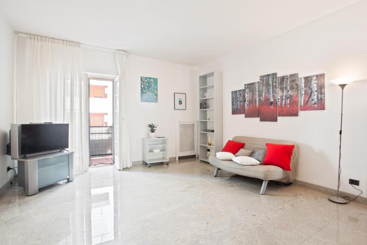 Pane & Pomodoro Beach Roomy Flat Bari Exterior photo