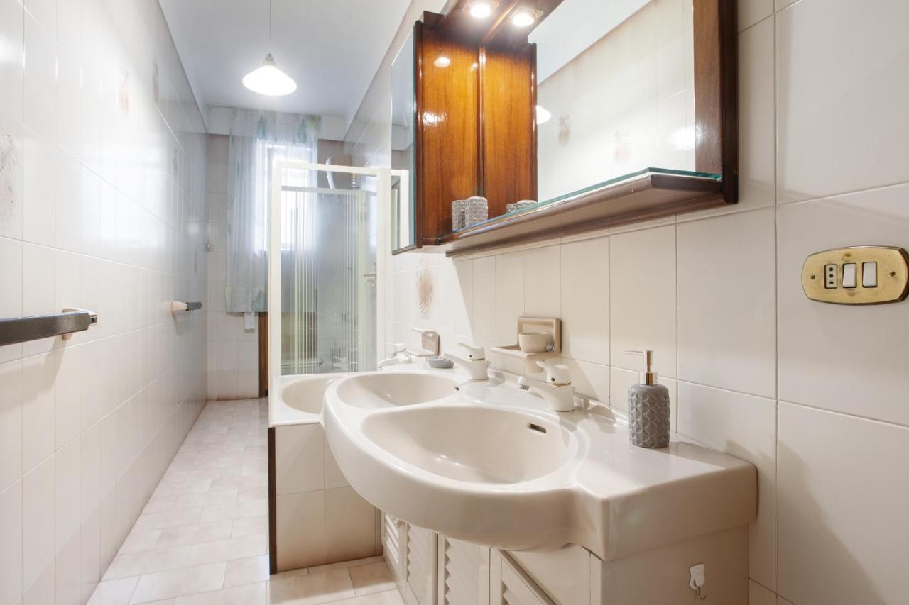 Pane & Pomodoro Beach Roomy Flat Bari Exterior photo